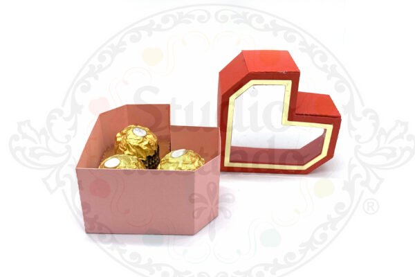 Stand and 3D Heart Box - Image 3